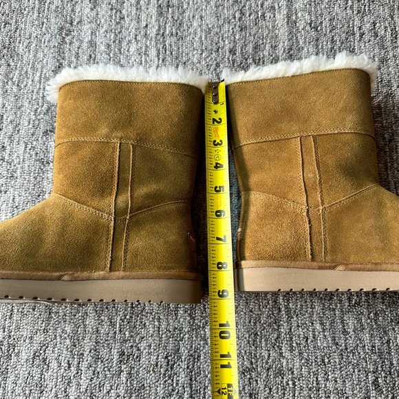 NWOT Koolaburra by UGG Tan Brown Sherpa Booties Boots Womens Size 8 Cozy Winter - Picture 8 of 9